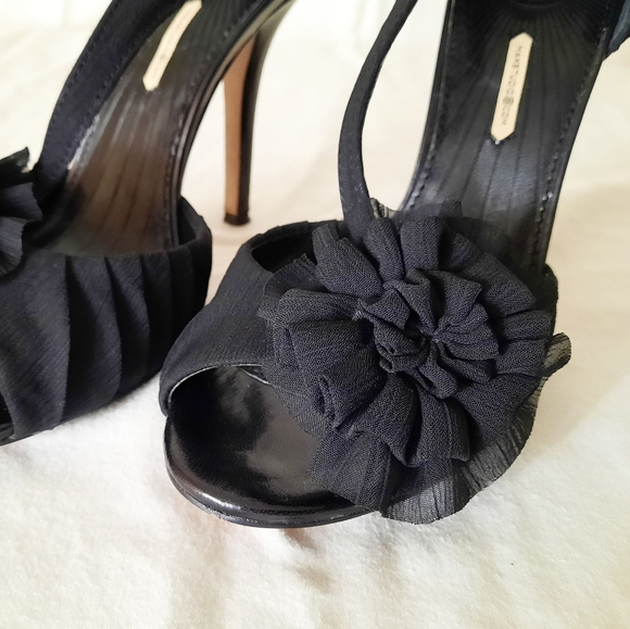 Open Toe Black Heels with Rosette Detail - Picture 2 of 6